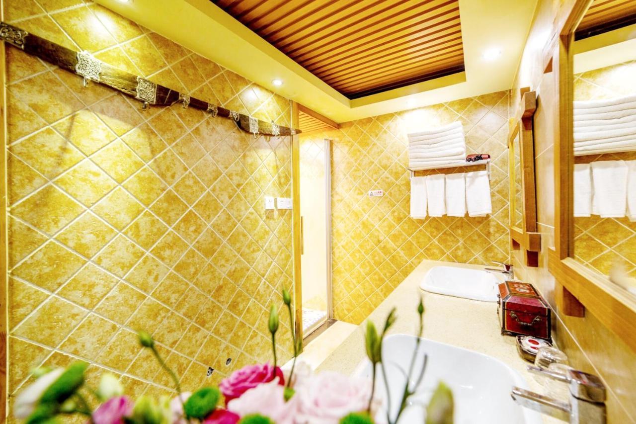 Lijiang Shuhe Yuefeng Resort Hotel Esterno foto