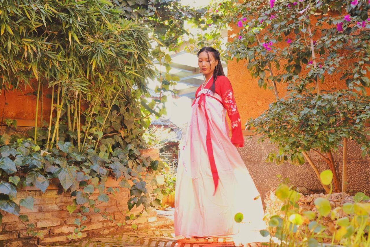 Lijiang Shuhe Yuefeng Resort Hotel Esterno foto